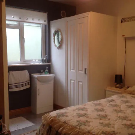 Bed & Breakfast Divine Mercy *