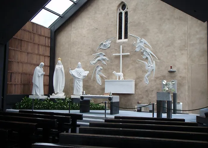 Oda ve Kahvaltı Divine Mercy