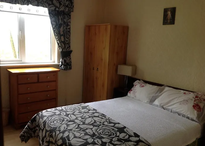 Oda ve Kahvaltı Divine Mercy Knock (Mayo)