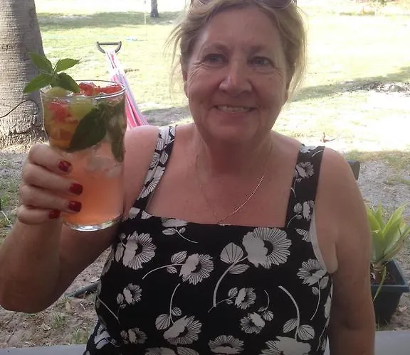 Divine Mercy Oda ve Kahvaltı *